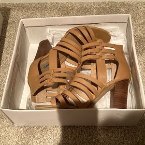 Steve Madden - Brown Vegan Leather Heeled Sandals. Size 8.5 - great condition!